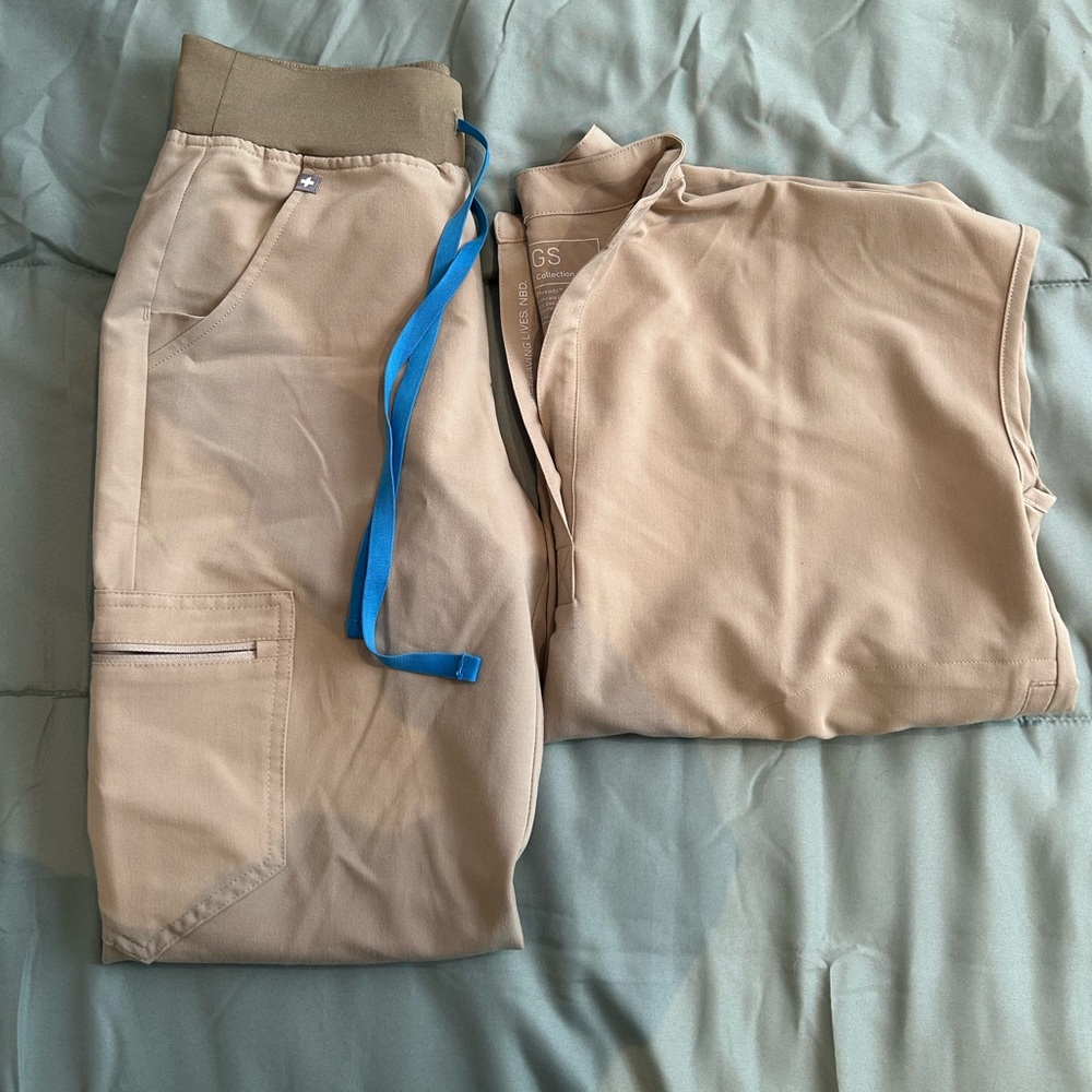 Figs scrubs